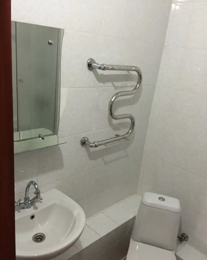 Сдается 3-комнатный дом с участком и баней в Барнауле