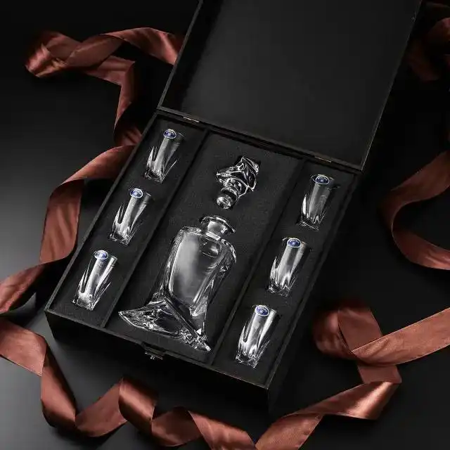 Стильный набор посуды для кухни и сервировки