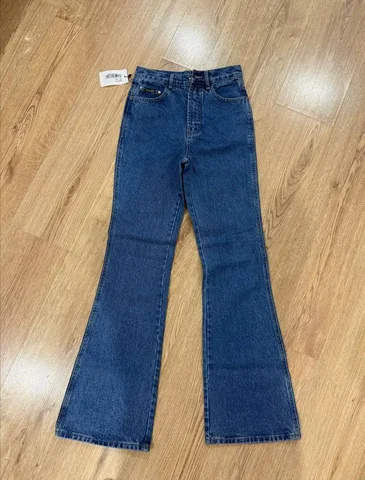 Джинсы новые женские размер 38-40 - Одежда в Барнаул