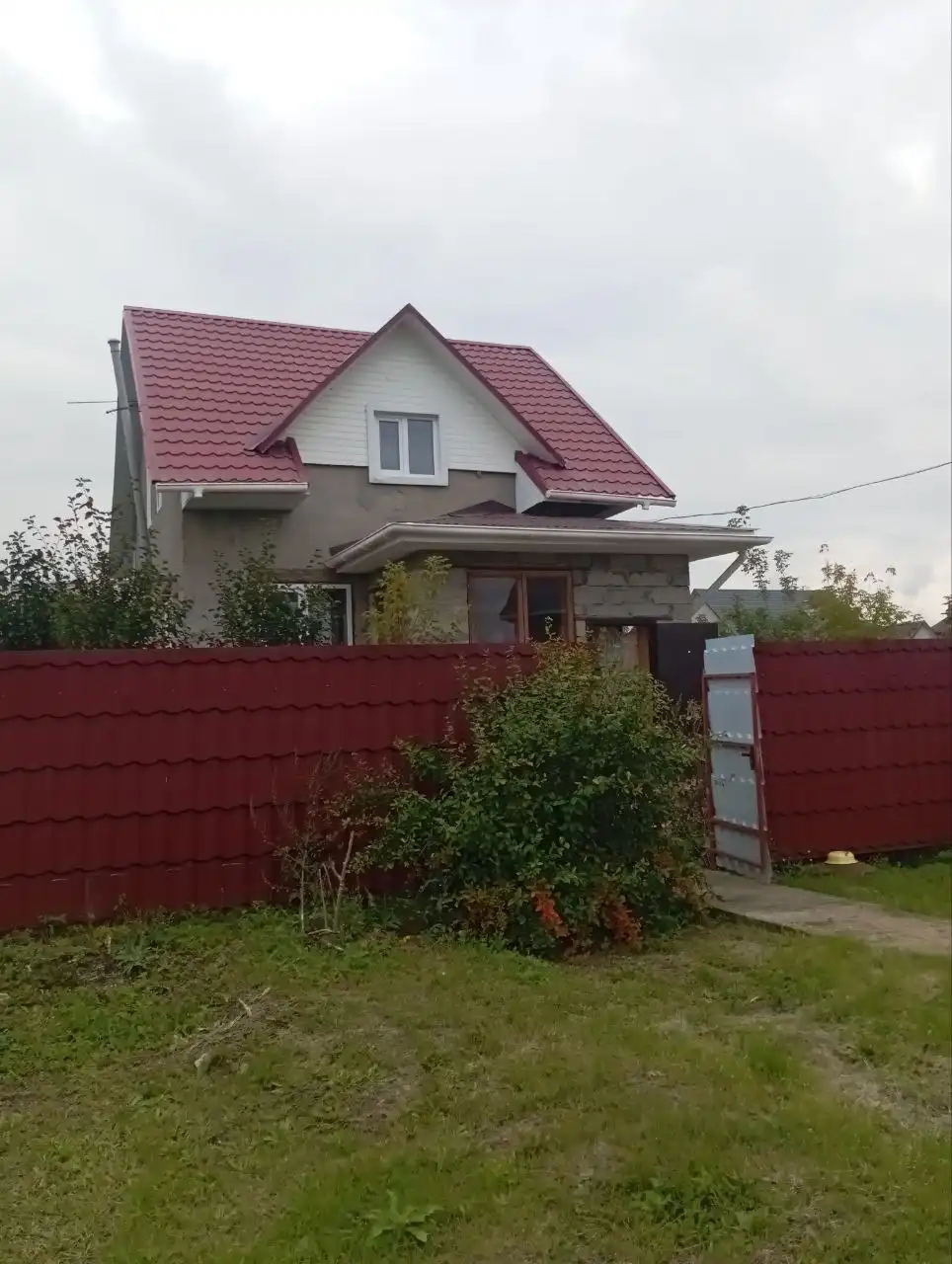 Продам дом с мансардой, баней и участком 11,7 соток в пос. Авиатор