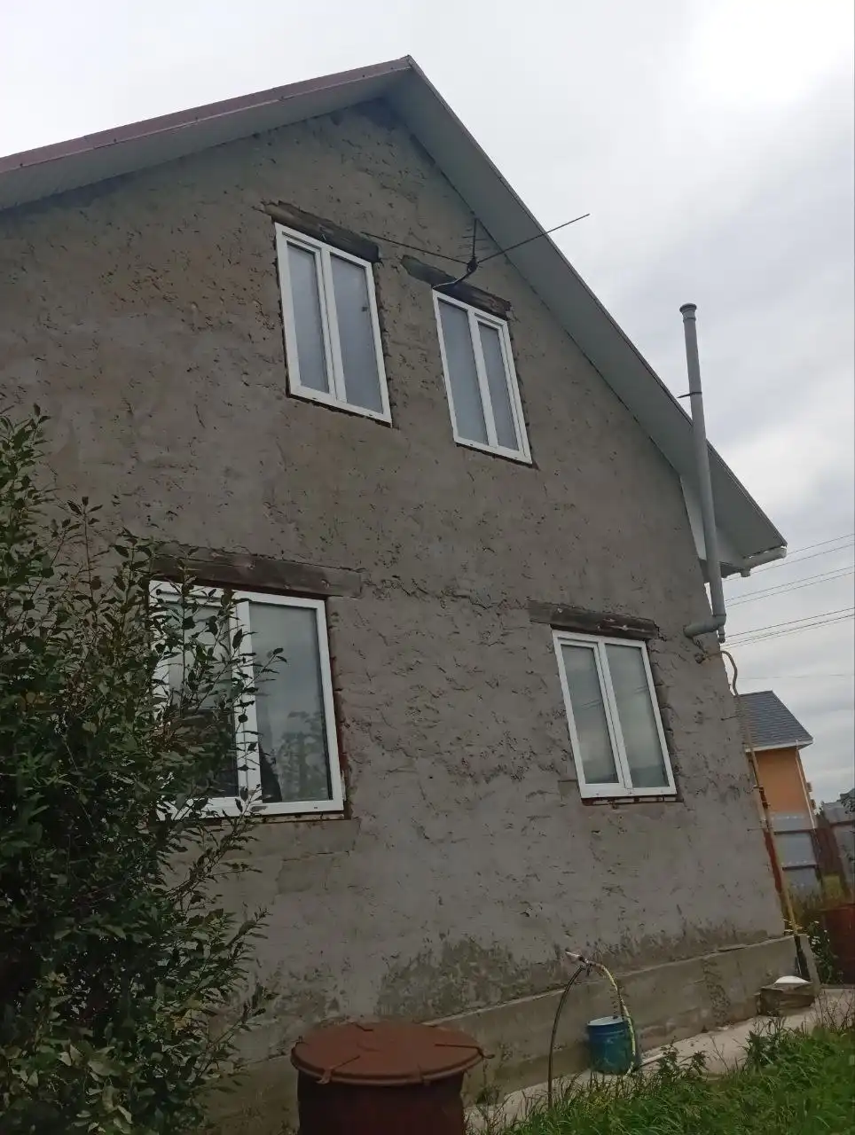 Продам дом с мансардой, баней и участком 11,7 соток в пос. Авиатор