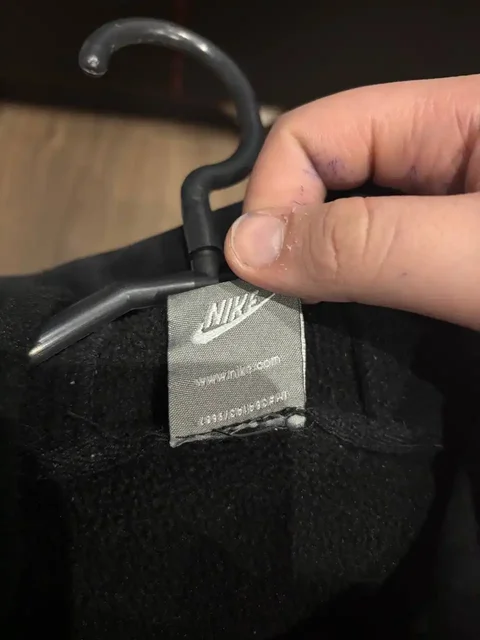 Куртка Nike зипка размер L - Пижамы/халаты в Барнаул