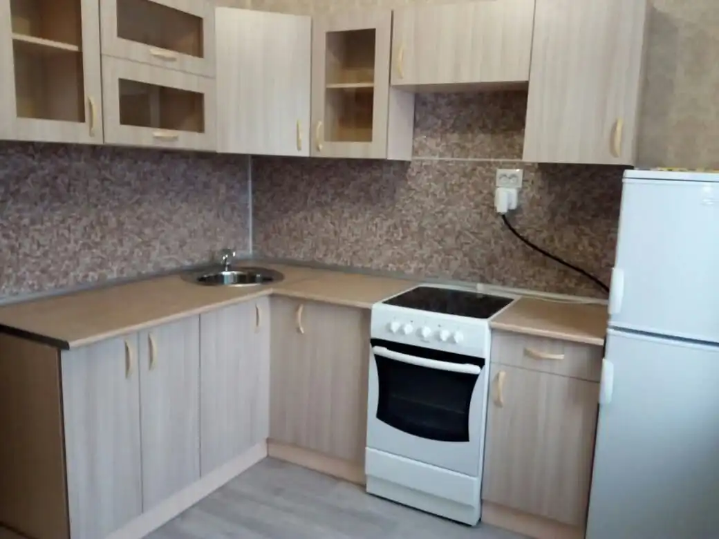 Сдам 3-комнатную квартиру на Докучаево - Аренда квартир (Недвижимость) в Барнаул