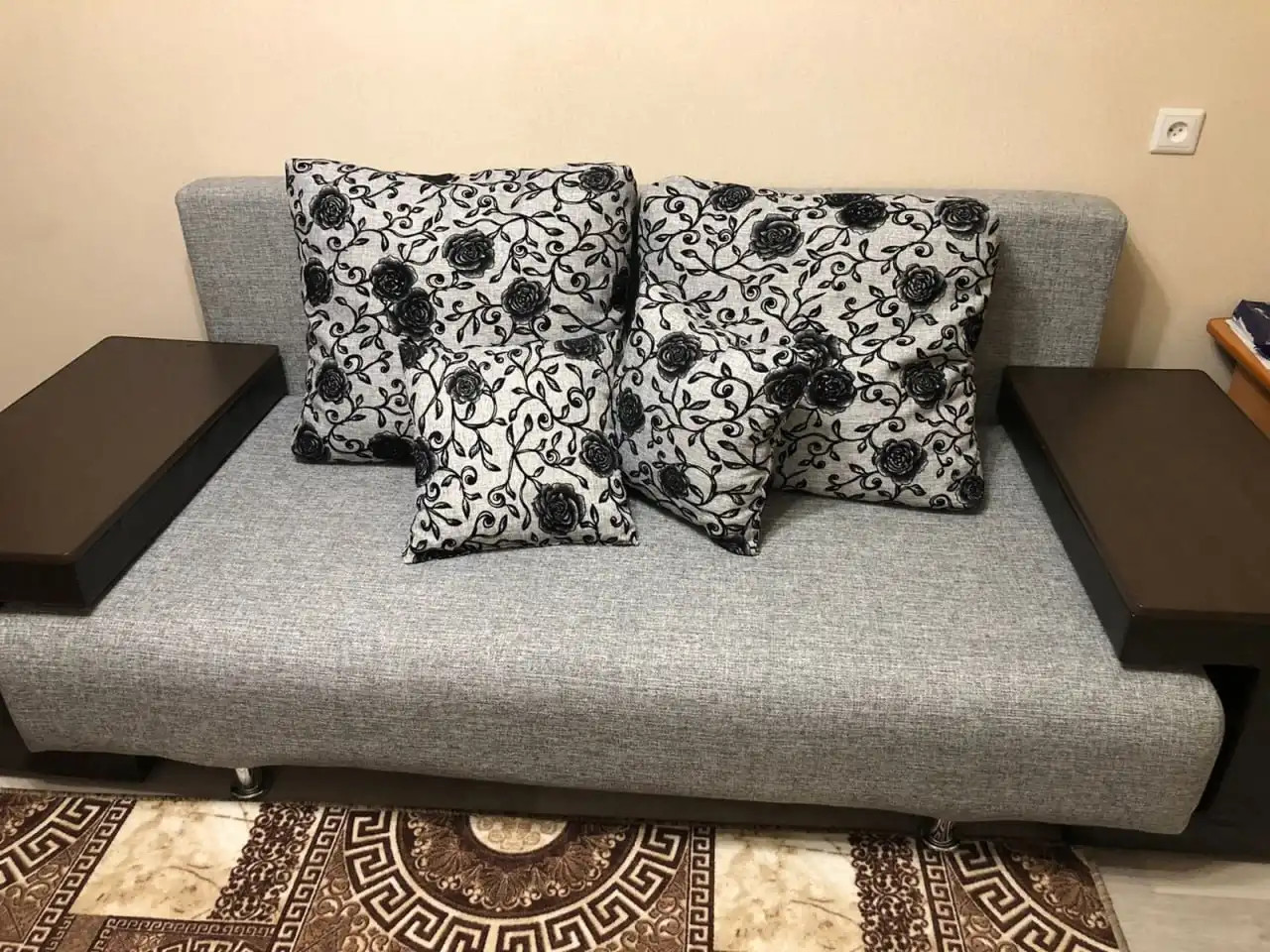 Сдам 3-комнатную квартиру на Докучаево - Аренда квартир (Недвижимость) в Барнаул