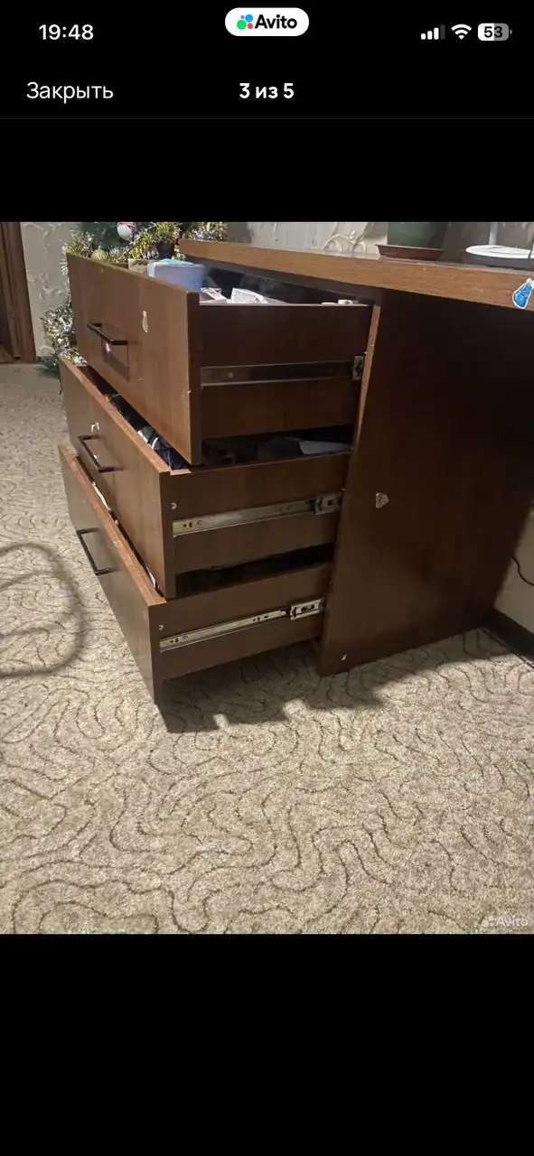 Стол, тумба под ТВ в идеальном состоянии - Барахолка в Барнаул