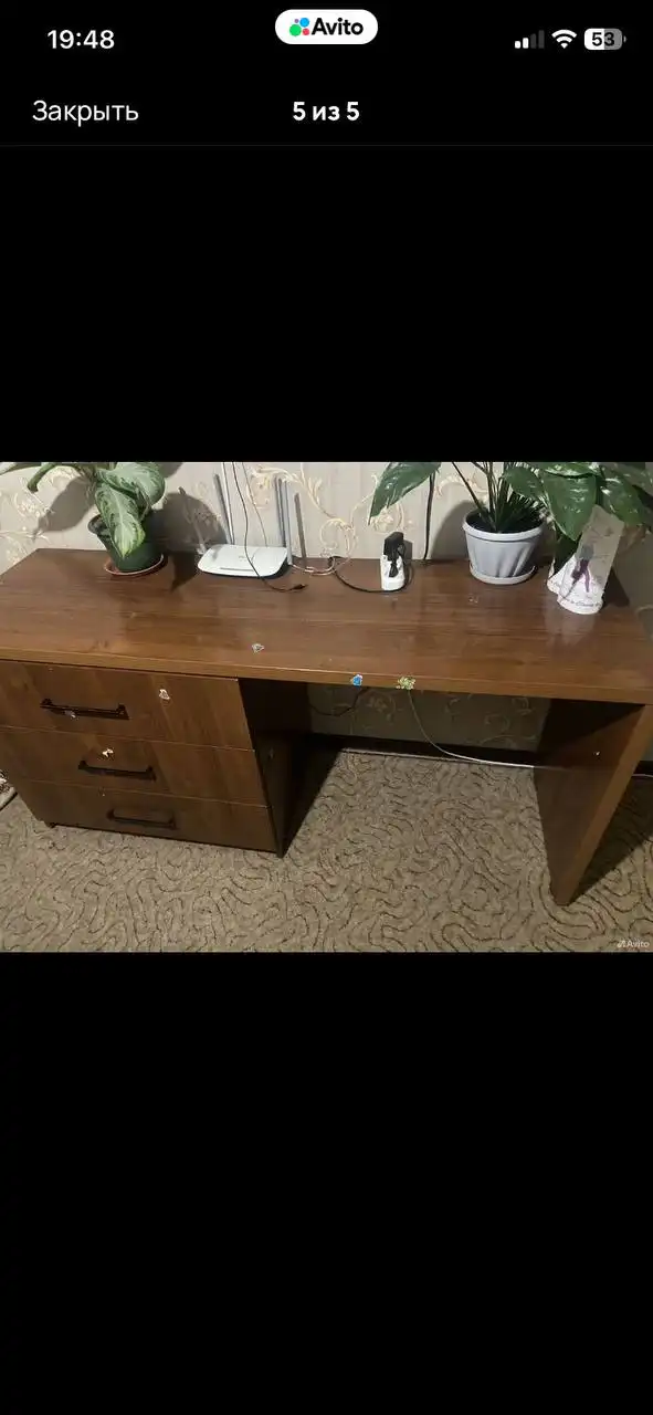 Стол, тумба под ТВ в идеальном состоянии - Барахолка в Барнаул