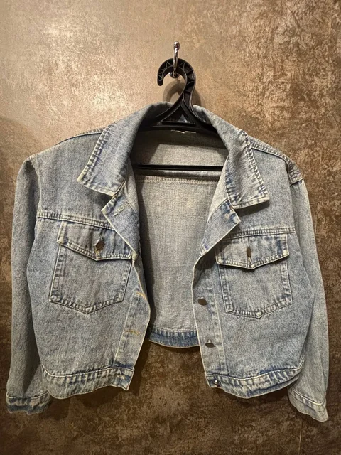 Джинсовая куртка - Вечерняя одежда в Барнаул