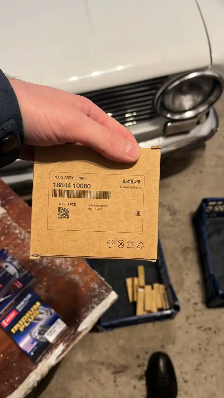 Ароматизаторы и свечи для авто - Автохимия и аксессуары (Авто) в Барнаул