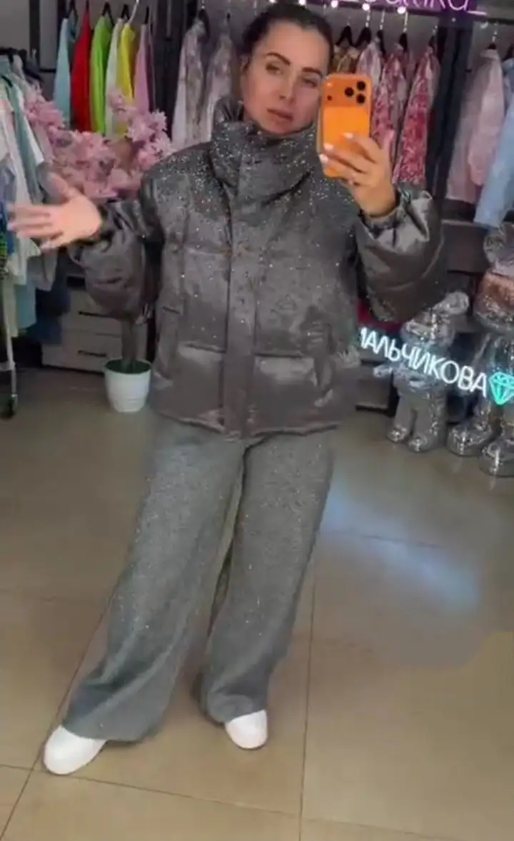 Комплект одежды со стразами, размеры 42-58 - Верхняя одежда (Одежда) в Барнаул