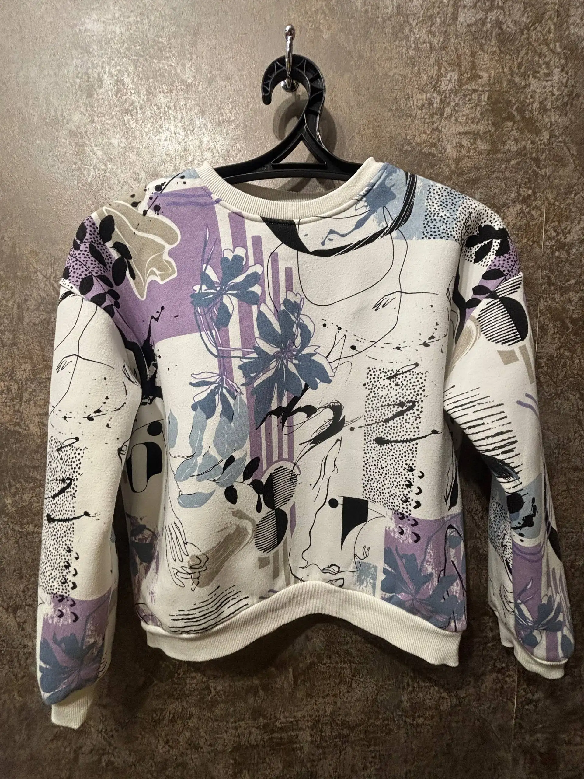 Свитшот размер XS - Одежда в Барнаул