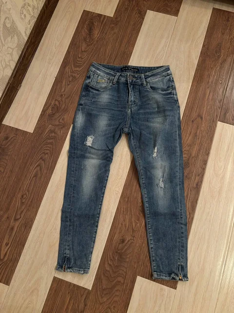 Продам женские джинсы скинни новые - Одежда в Барнаул