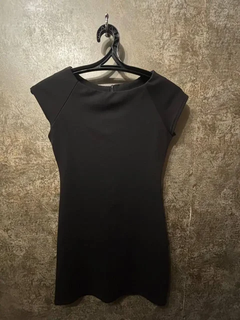 Продам платья размер 44-46 - Платья в Барнаул