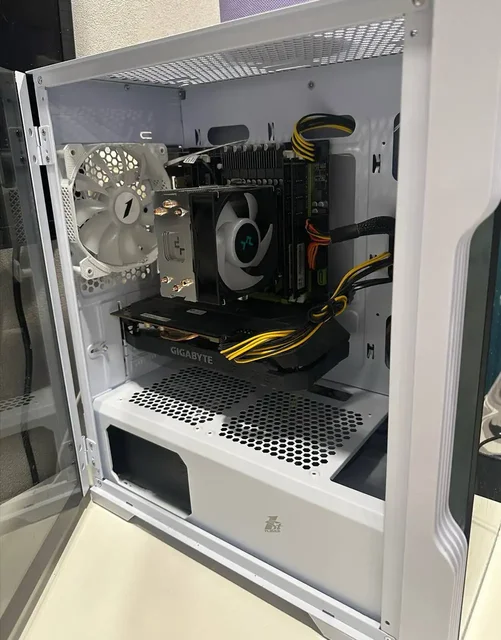 Продам системный блок с комплектующими - Гаджеты в Барнаул