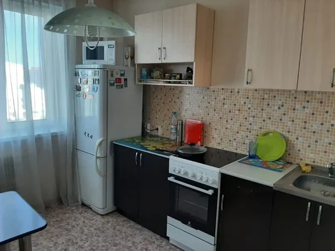 Сдам квартиру с мебелью в Индустриальном районе Барнаула - Аренда квартир в Барнаул