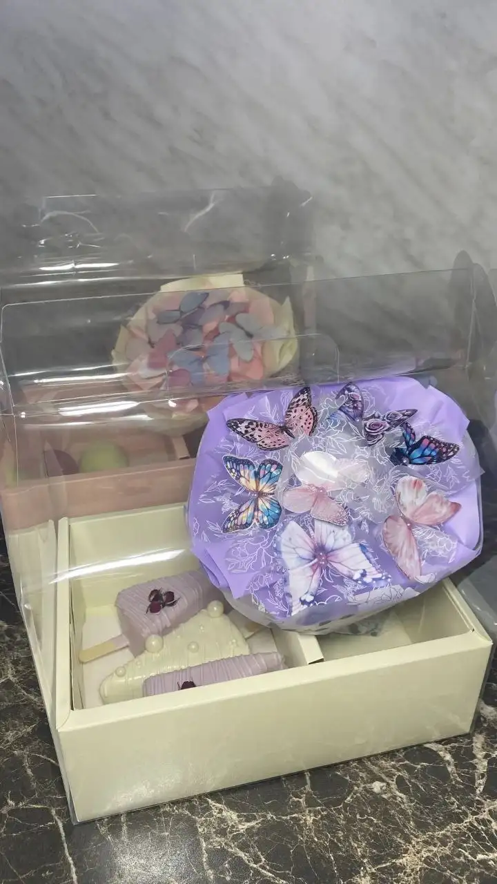 Декоративные букеты из бабочек и наборы с десертами к 8 марта - Барахолка в Барнаул