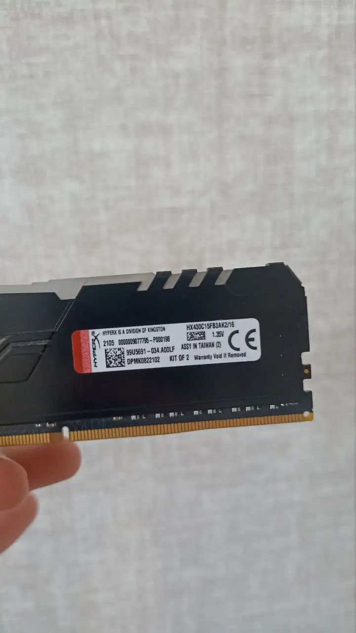 Продам оперативную память Kingston Fury RGB 16GB - Комплектующие для ПК (Электроника) в Барнаул