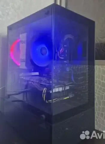 Компьютер с процессором Intel Core i5-7600K и видеокартой AMD Radeon RX 580 - Наушники и умные часы в Барнаул