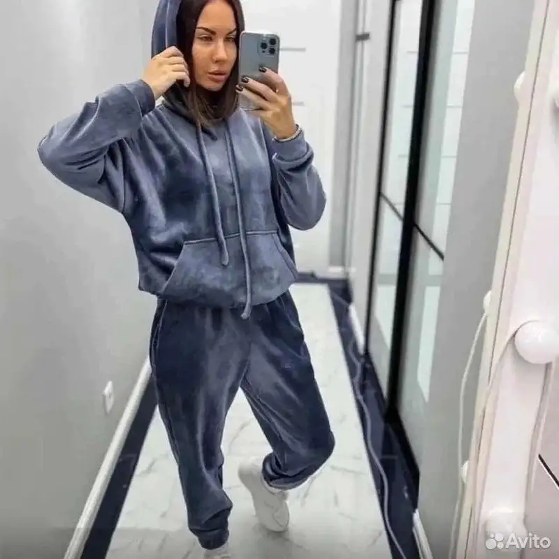 Велюровый костюм двойка, размеры 42-58 - Костюмы (Одежда) в Барнаул