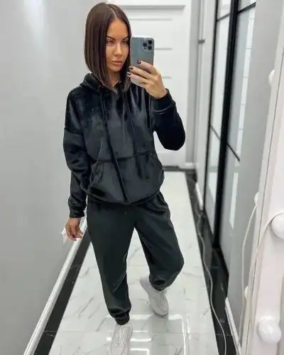 Велюровый костюм двойка, размеры 42-58 - Костюмы (Одежда) в Барнаул