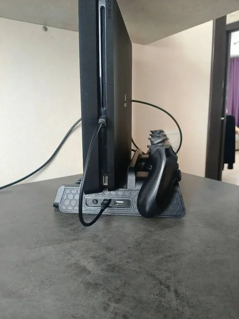 Продам PlayStation 4 Slim 1TB с аксессуарами - Роботы-пылесосы в Барнаул