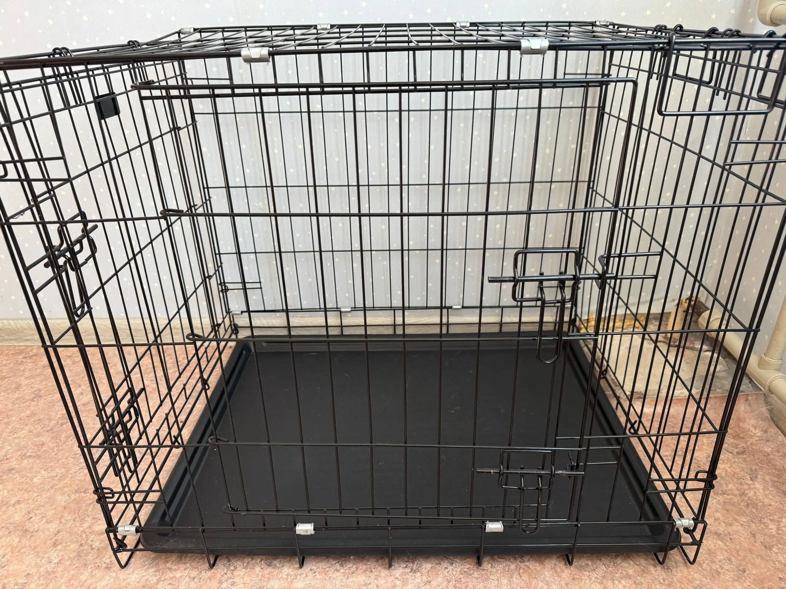 Книги по саморазвитию и клетка для собак - Барахолка в Барнаул