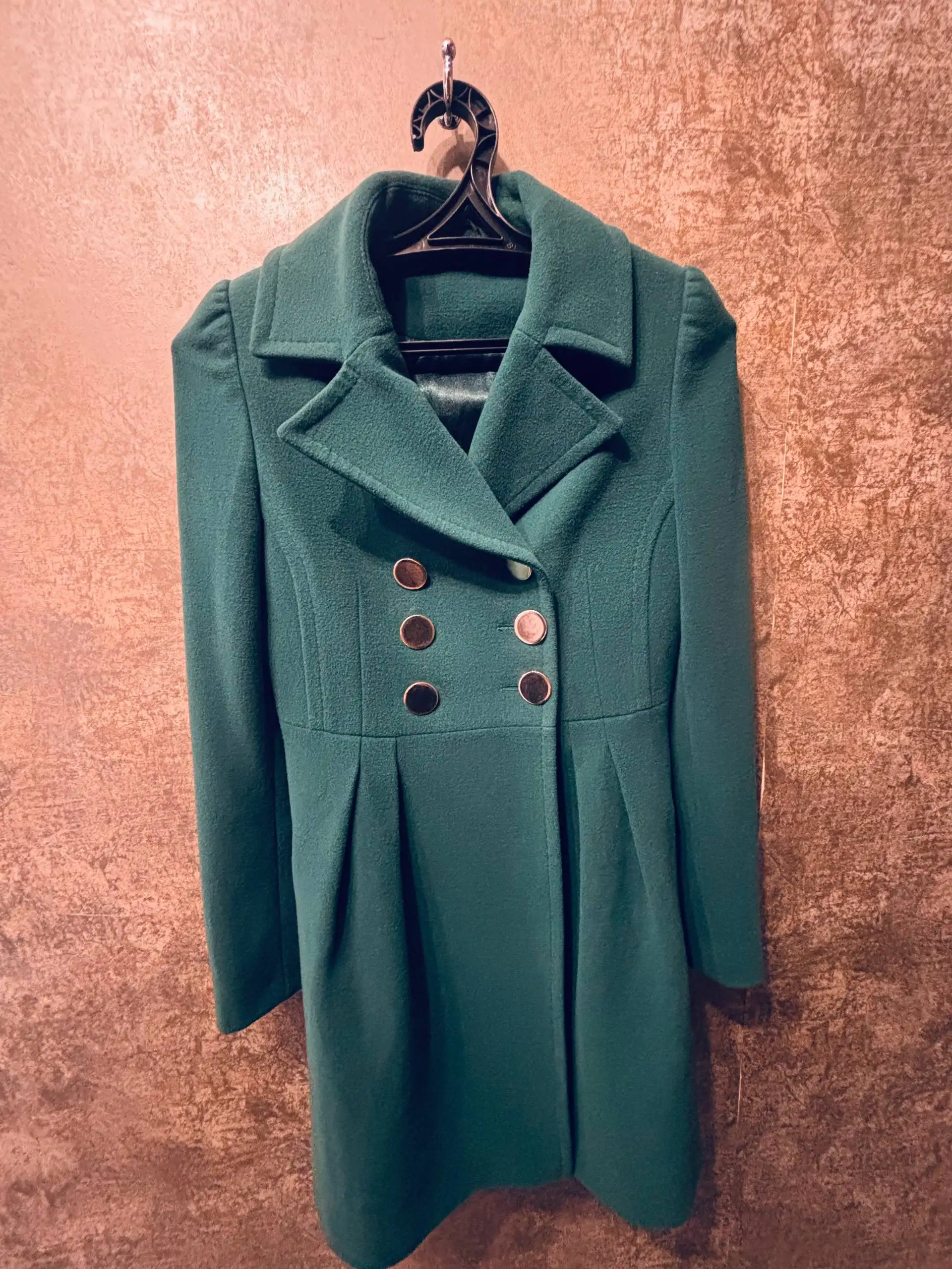 Женское пальто размер 40-42 - Верхняя одежда (Одежда) в Барнаул