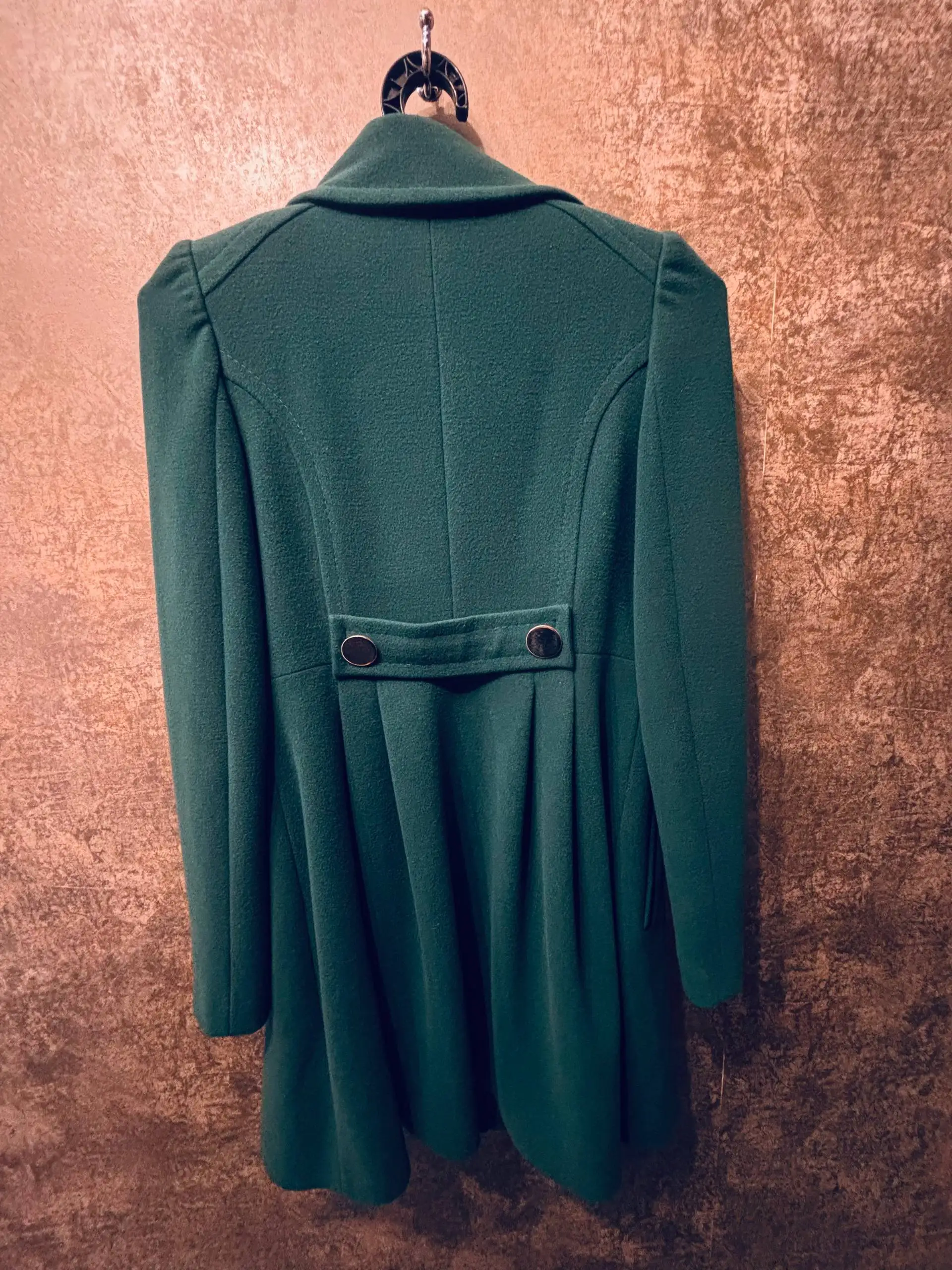 Женское пальто размер 40-42 - Верхняя одежда (Одежда) в Барнаул