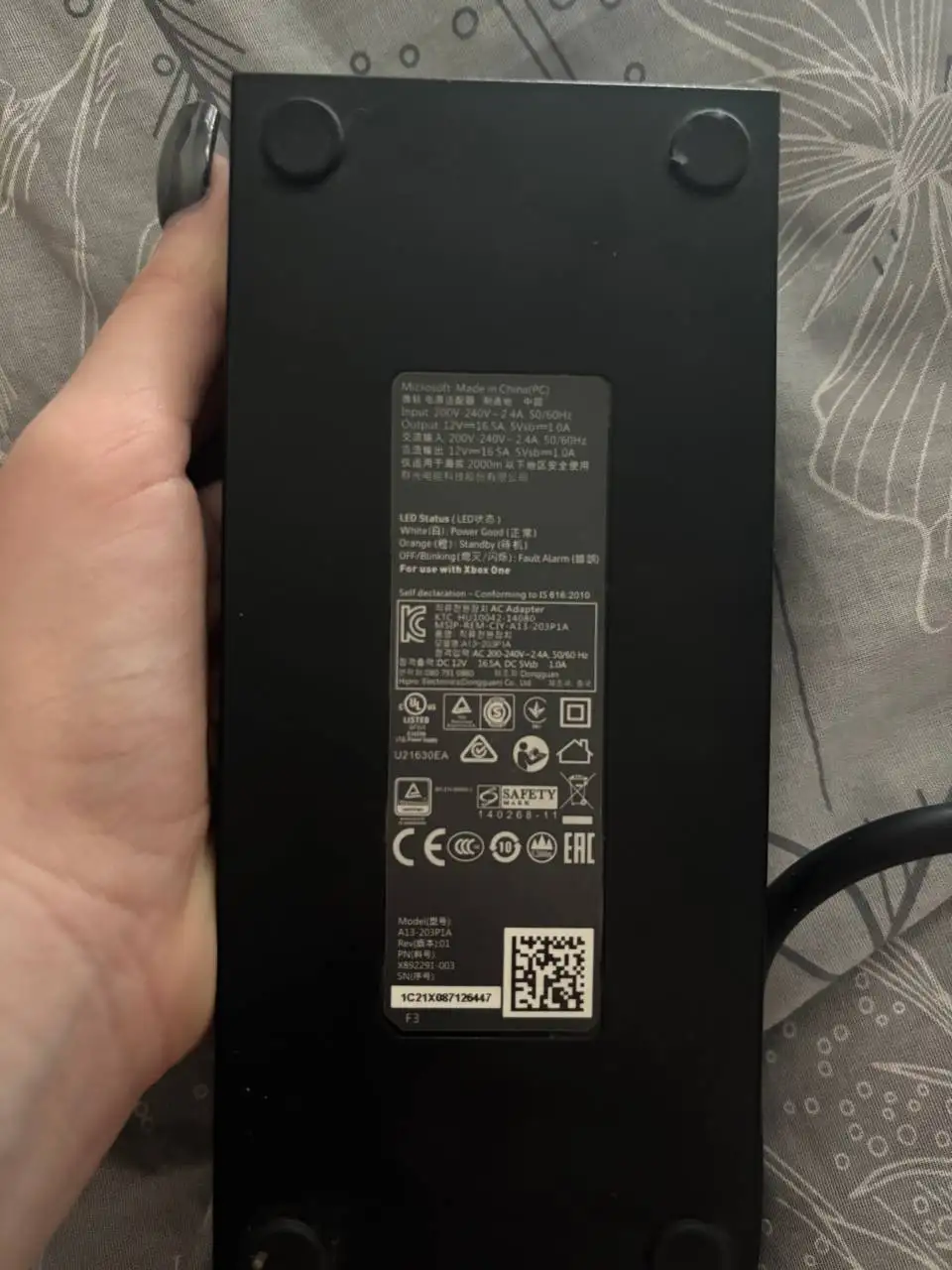 Xbox One с подпиской и геймпадом - Игровые консоли (Электроника) в Барнаул