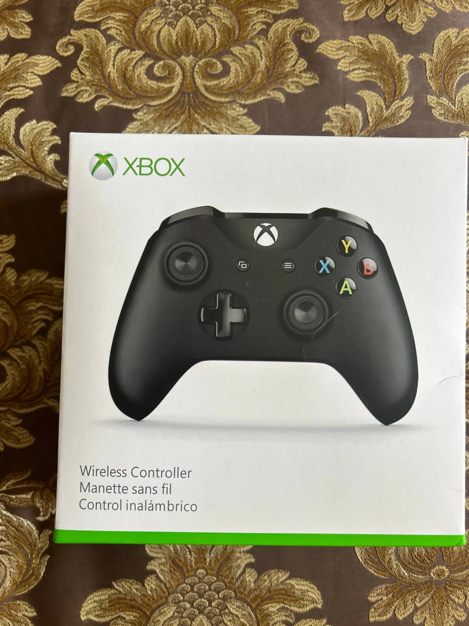 Xbox One с геймпадом и подпиской Game Pass - Игровые приставки (Электроника) в Барнаул