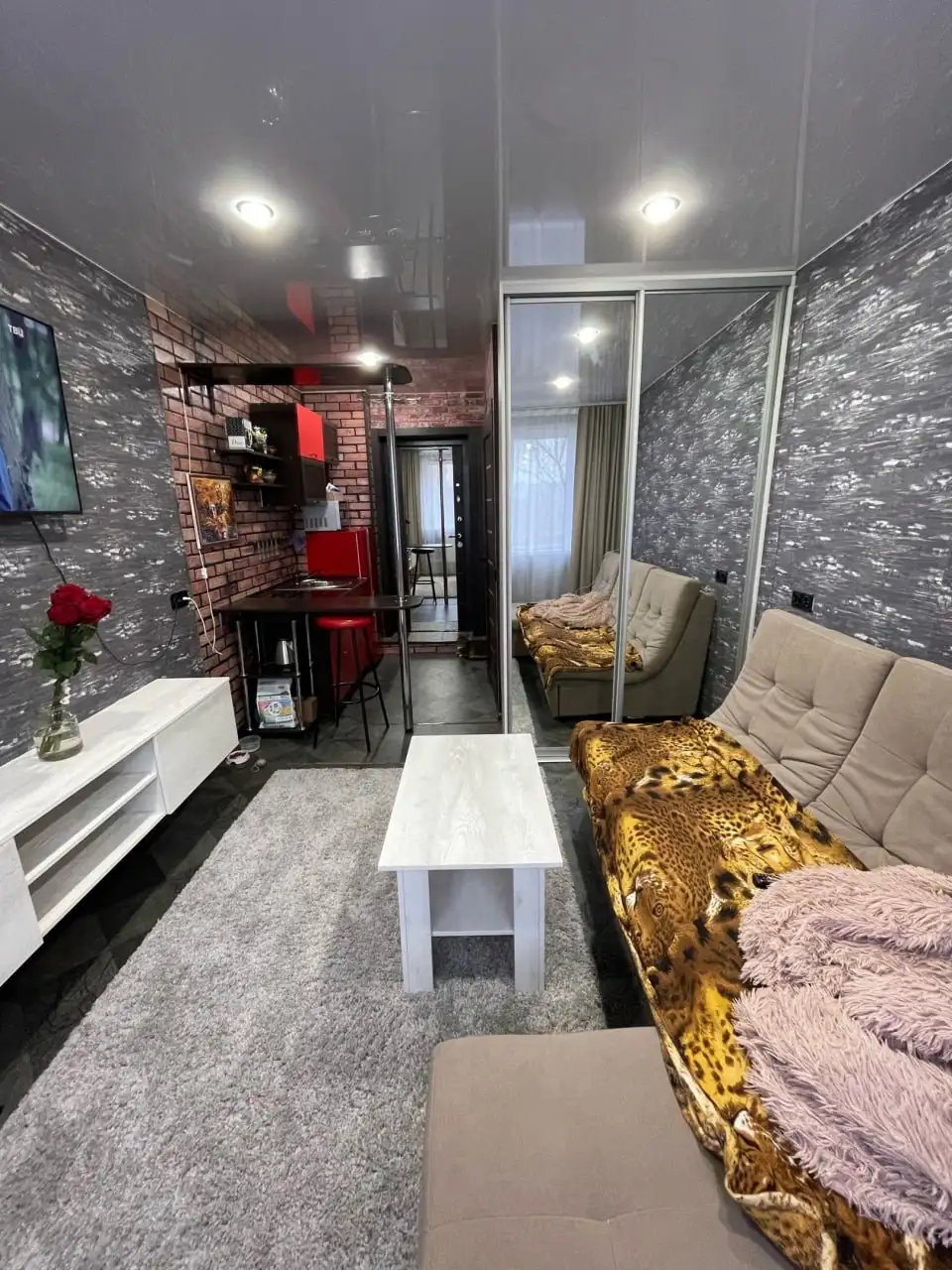 Студия с ремонтом и мебелью на ул. Путиловской - Аренда квартир (Недвижимость) в Барнаул