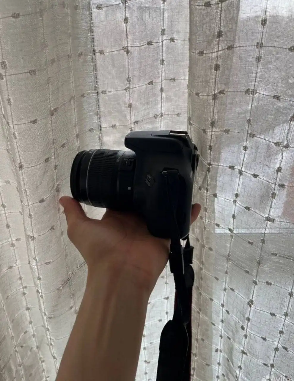 Продажа зеркальной камеры Canon 2000D - Фототехника (Электроника) в Барнаул