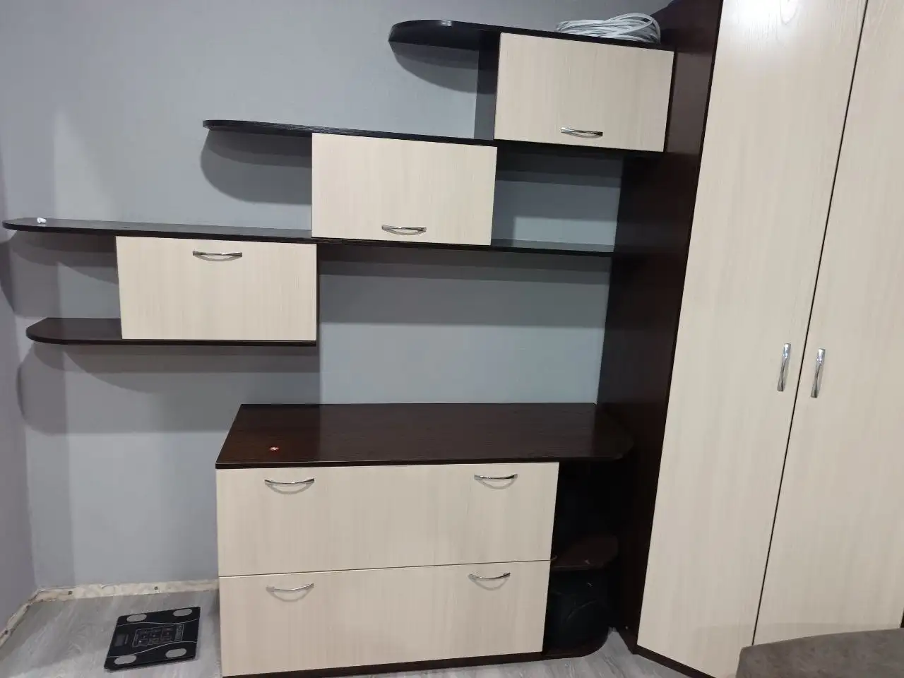 Продаётся угловой шкаф, комод и тумба для телевизора - Барахолка в Барнаул