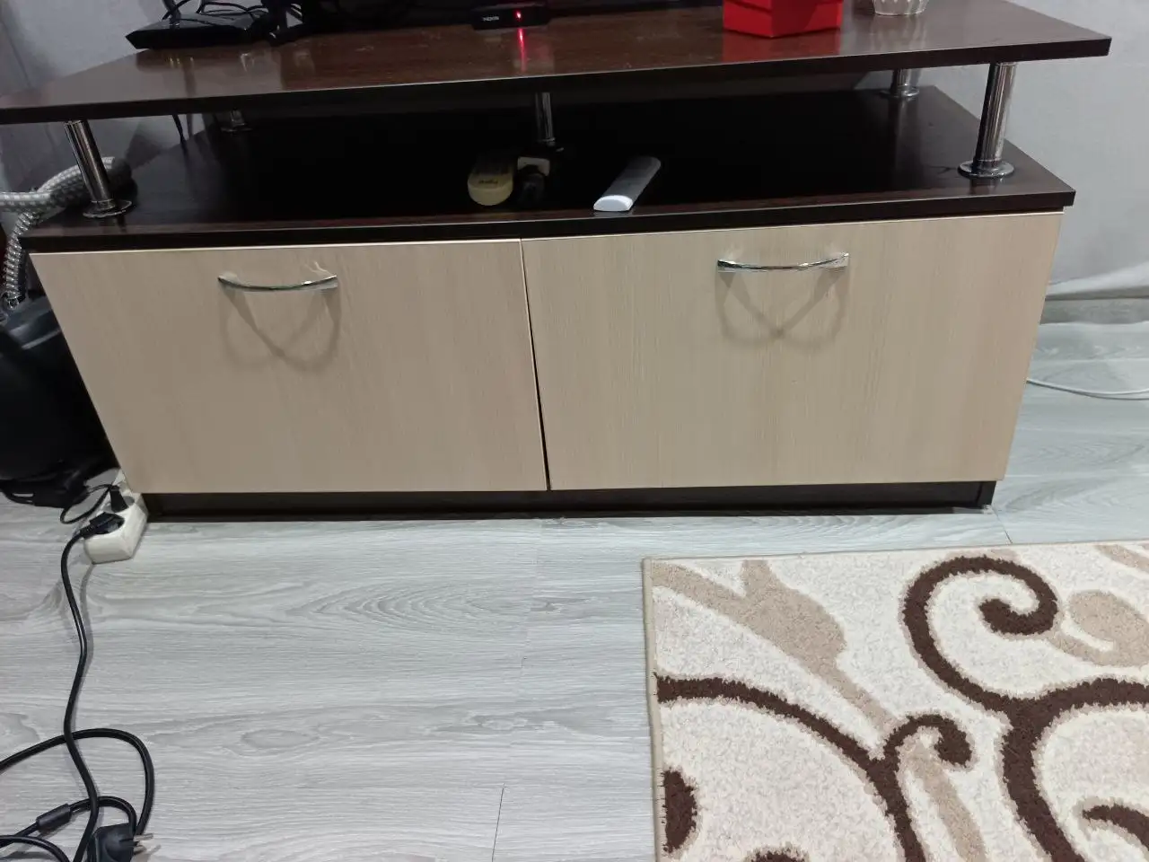 Продаётся угловой шкаф, комод и тумба для телевизора - Барахолка в Барнаул