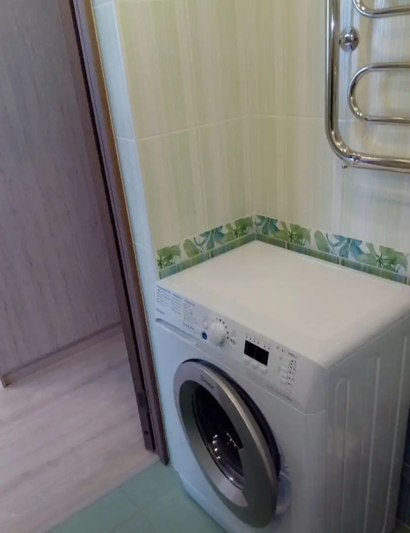 Сдается студия на длительный срок - Квартиры (Недвижимость) в Барнаул