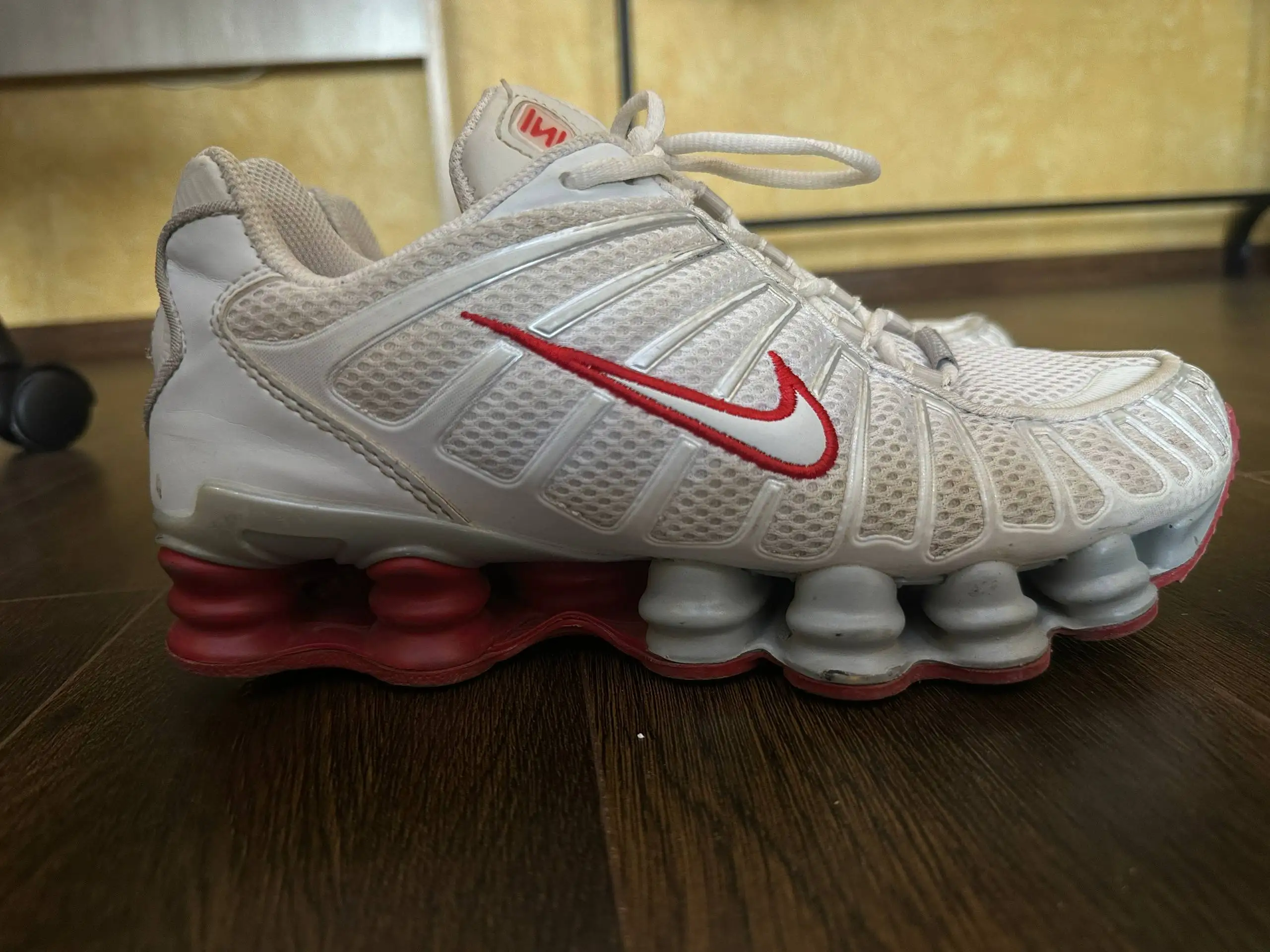 Продам кроссовки - Обувь (Барахолка) в Барнаул