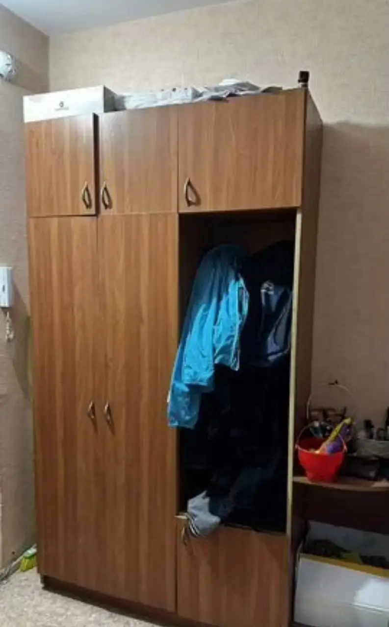 Продам два шкафа в прихожую и угловой - Шкафы (Для дома и дачи) в Барнаул