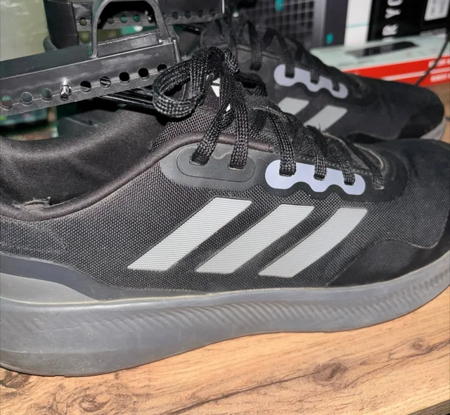 Кроссовки Adidas 43-44 - Штаны в Барнаул