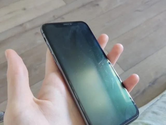 Продам iPhone X 64GB - частное объявление в Барнаул