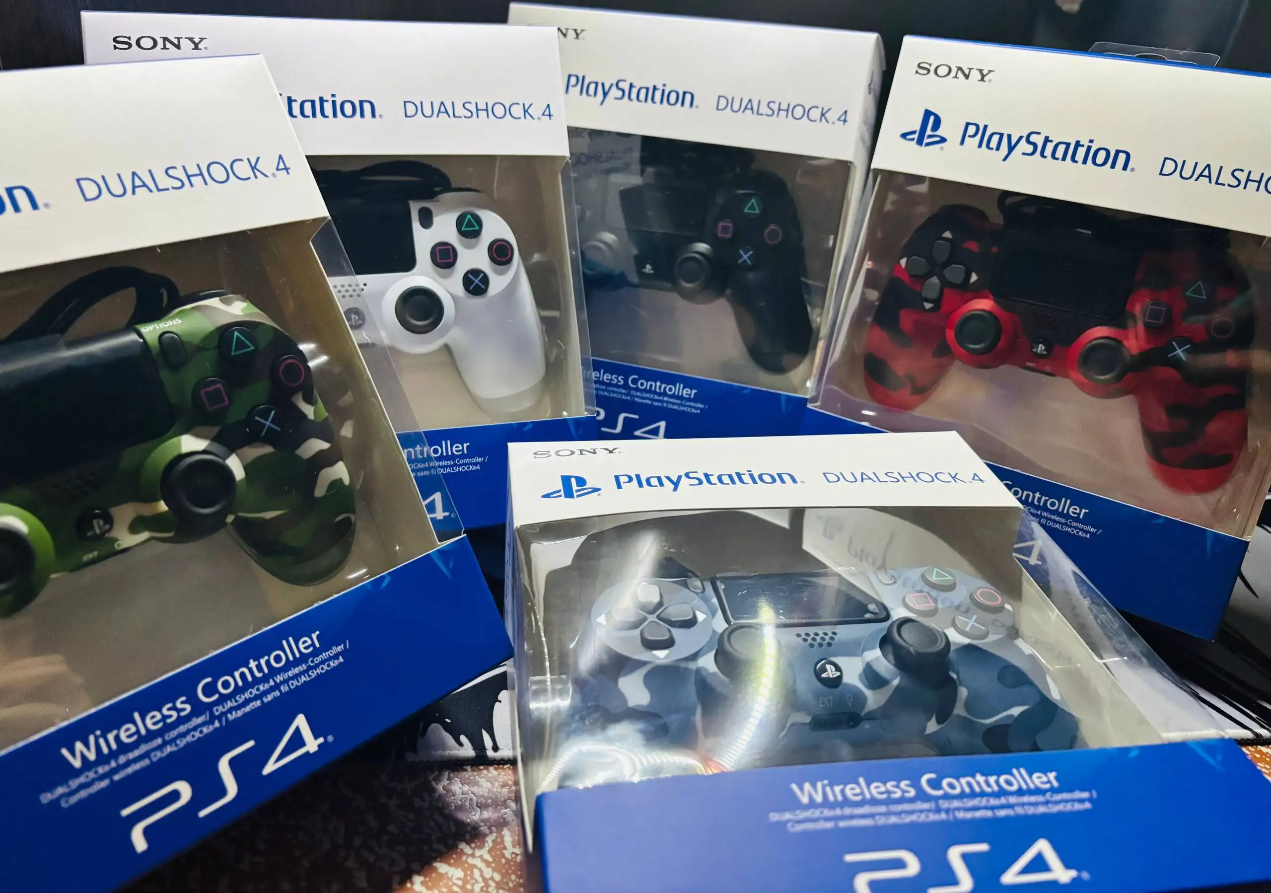 Новые геймпады PS4 - Барахолка в Барнаул