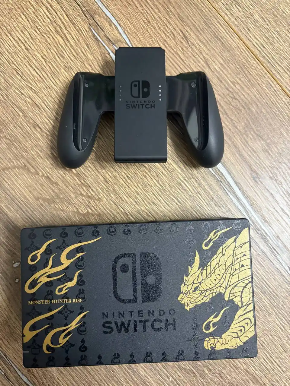 Продаётся Nintendo Switch Monster Hunter: Rise Edition