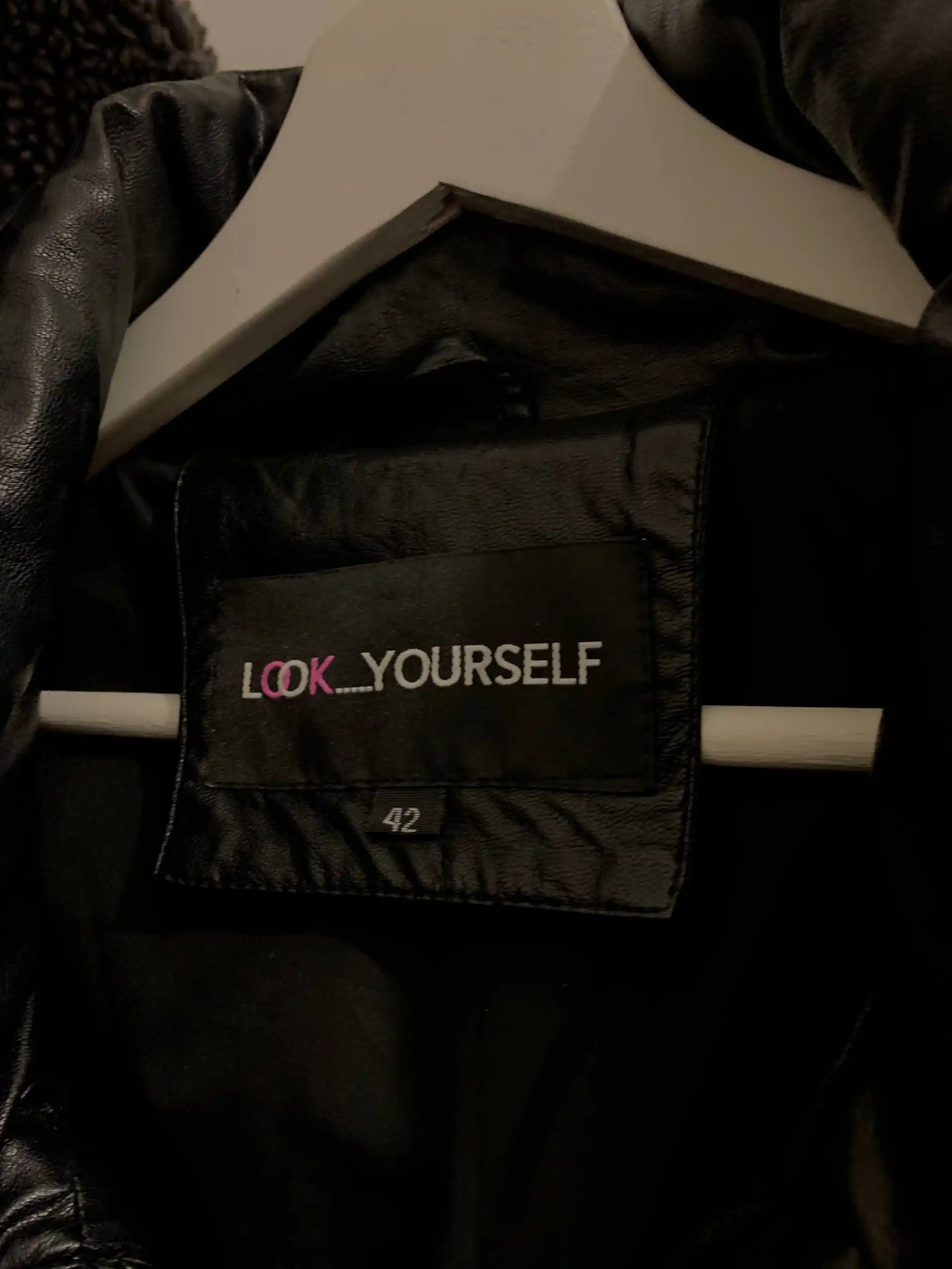 Продам 2 женские куртки