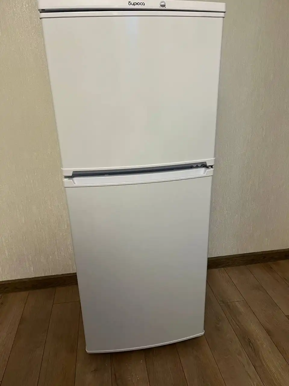 Холодильник б/у в отличном состоянии