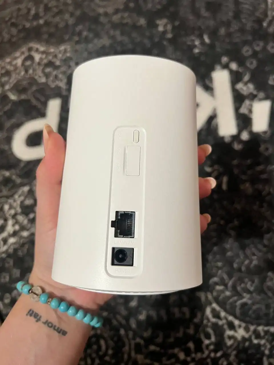 Продам Wifi роутер 4g модем с sim