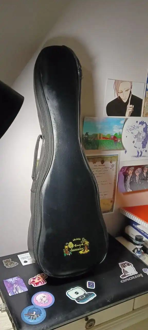 Продам укулеле сопрано