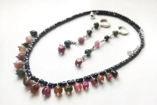 Украшение из турмалина - Хобби и отдых в Санкт-Петербург