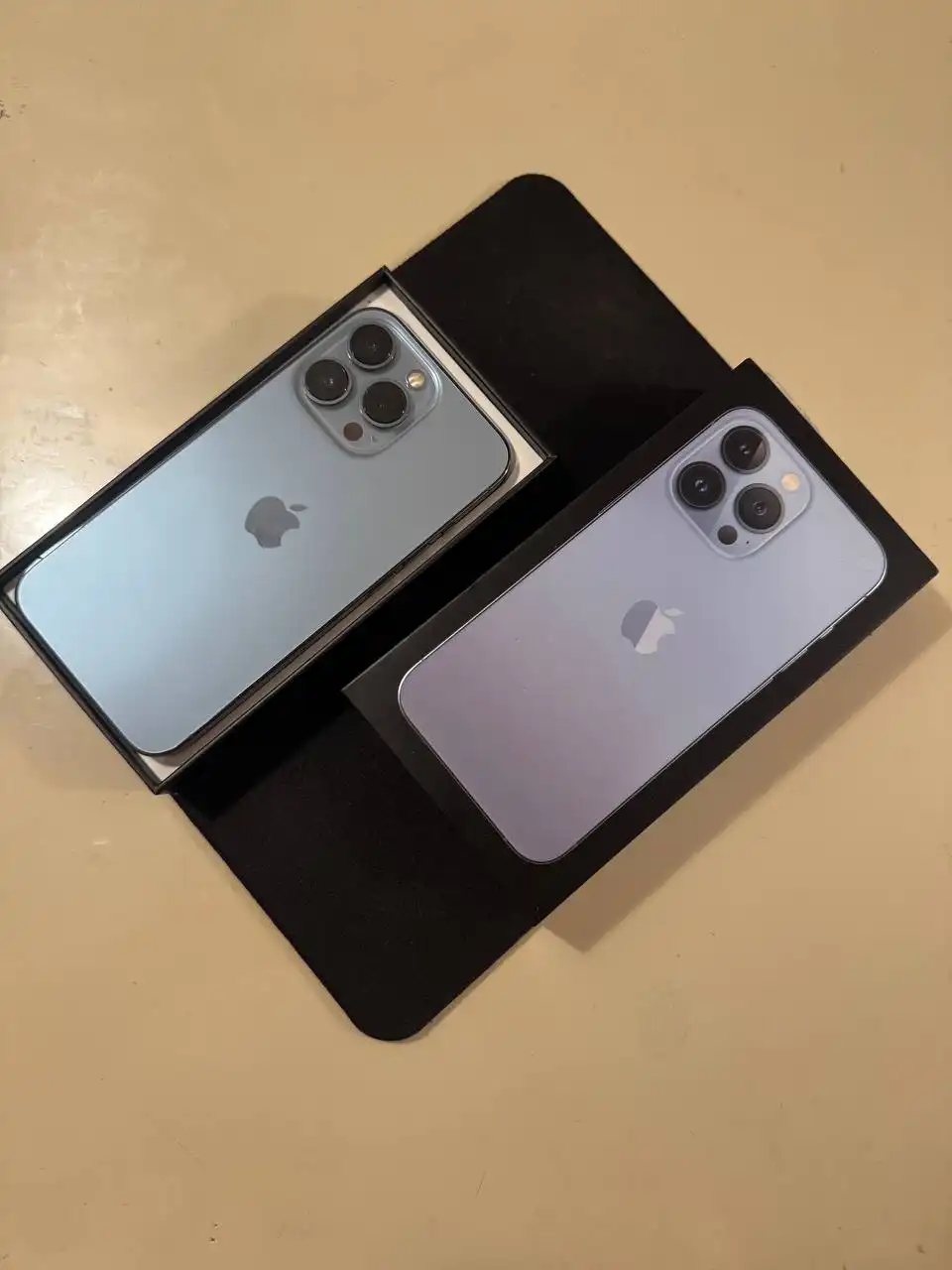 Телефон в идеальном состоянии с аксессуарами