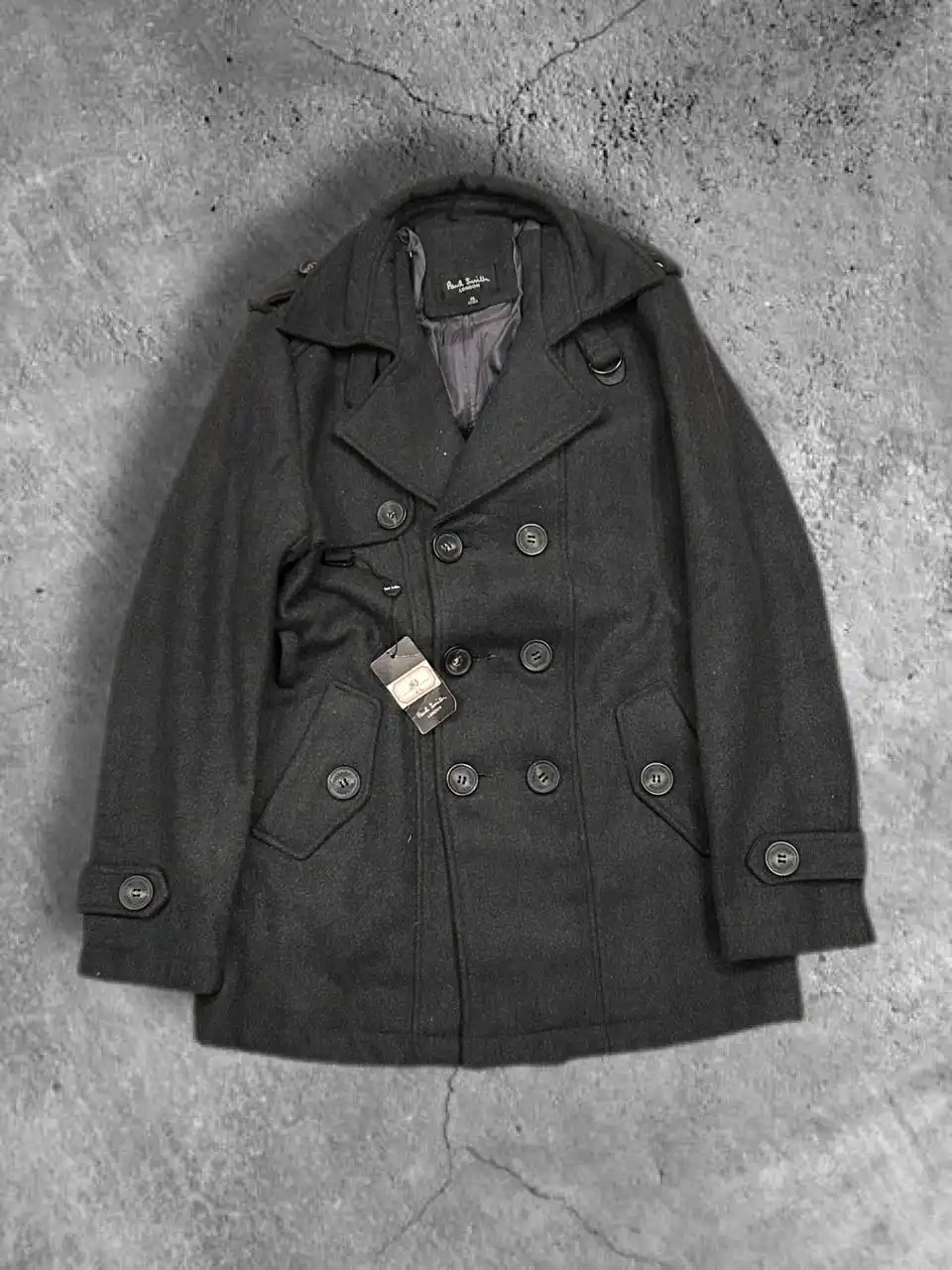 Одежда оптом: свитеры, джинсы, пальто, пуховик