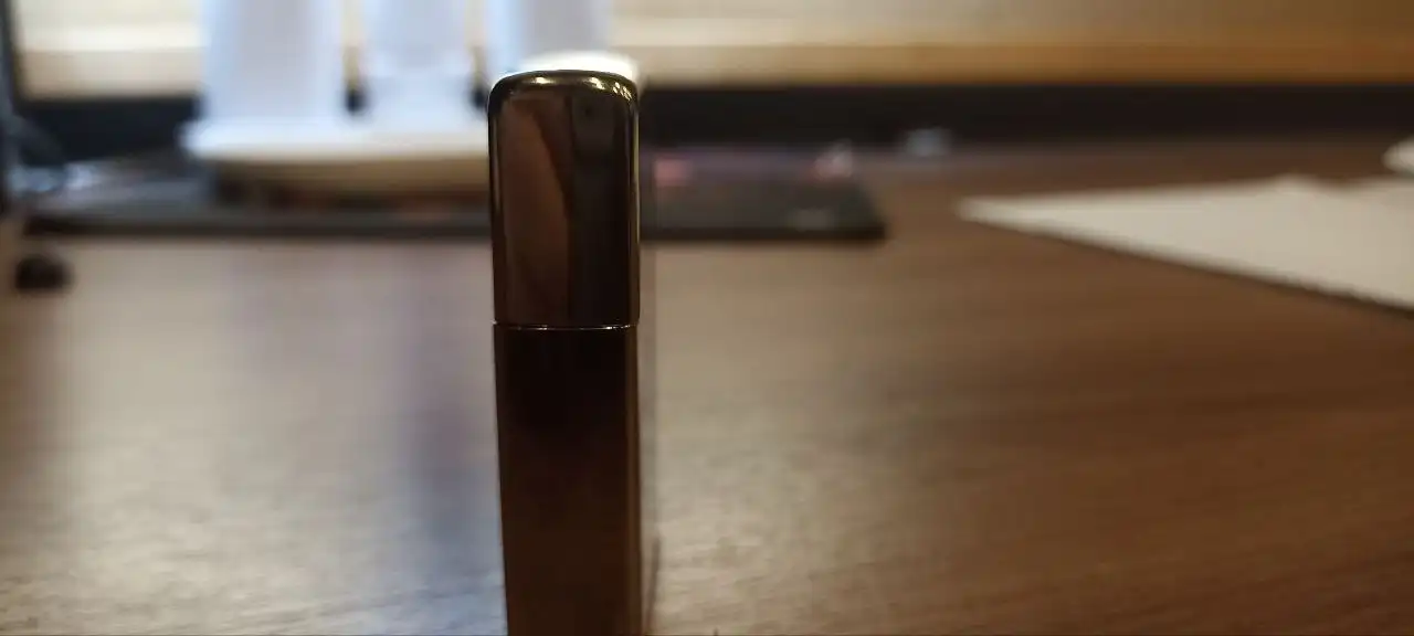 Оригинальная зажигалка Zippa