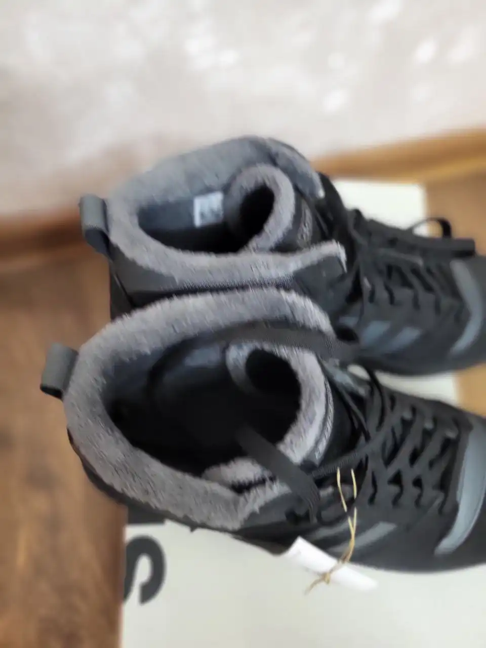 Мужские зимние ботинки Adidas 42,5