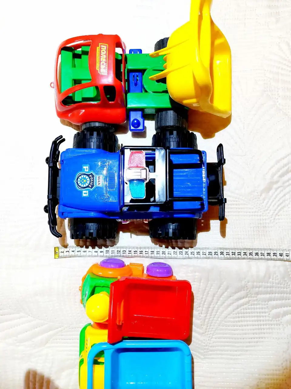 Пакет игрушечных машинок для мальчика